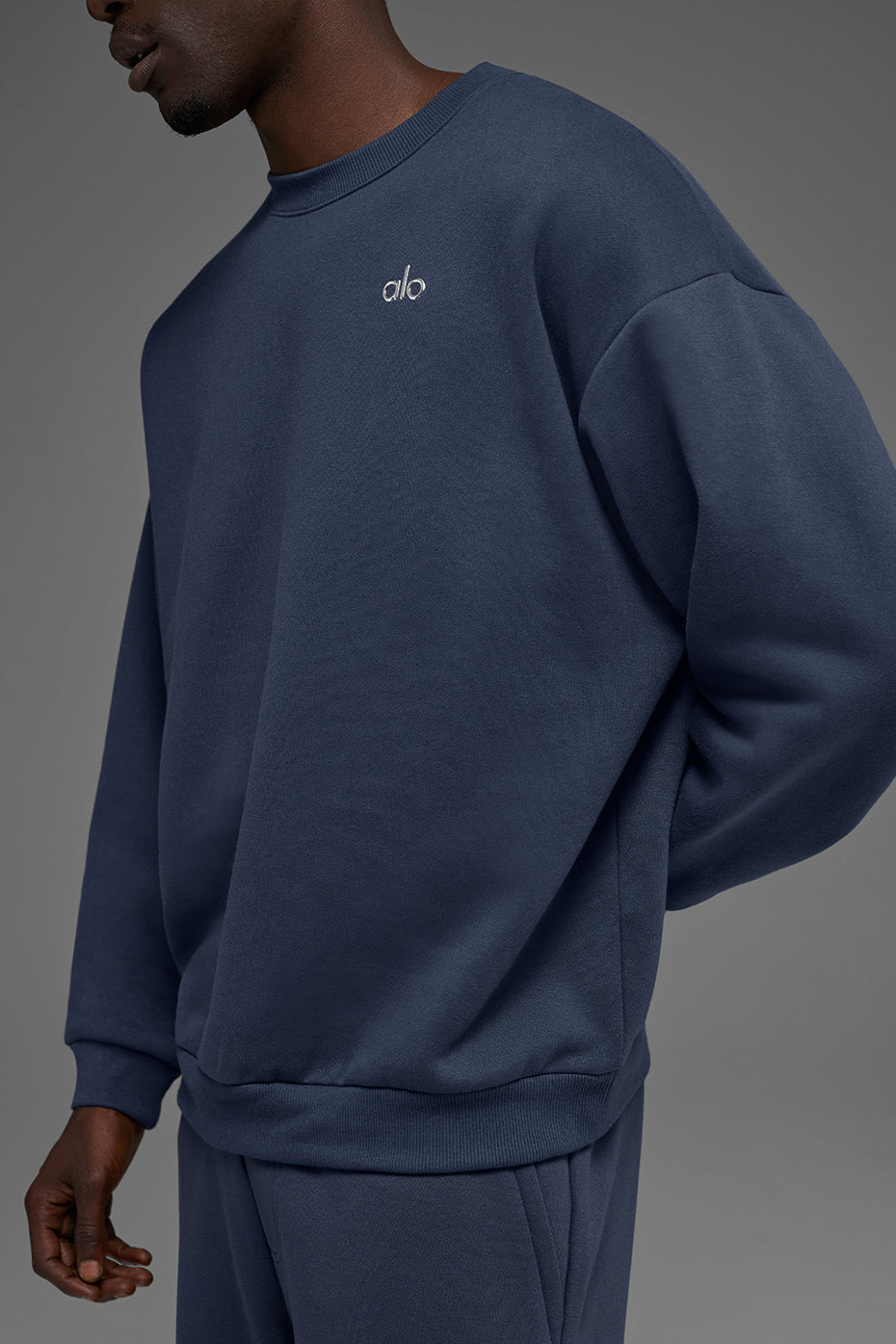 Accolade Crew Neck Pullover - Navy Man