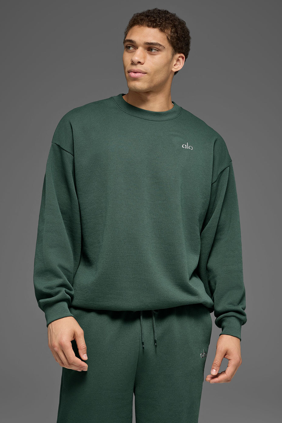 Accolade Crew Neck Pullover - Clover Green Man