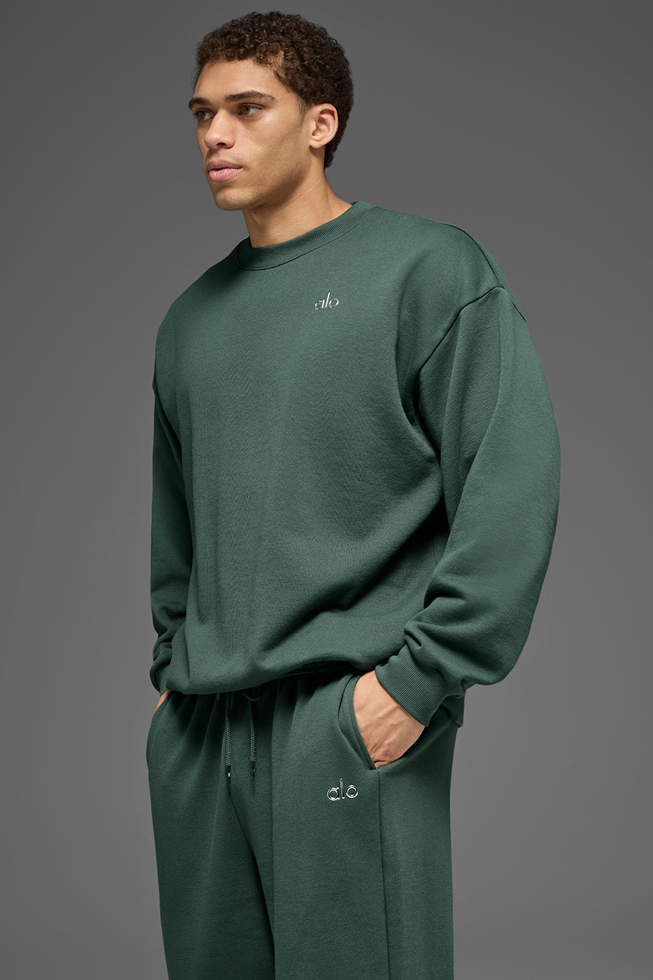 Accolade Crew Neck Pullover - Clover Green Man