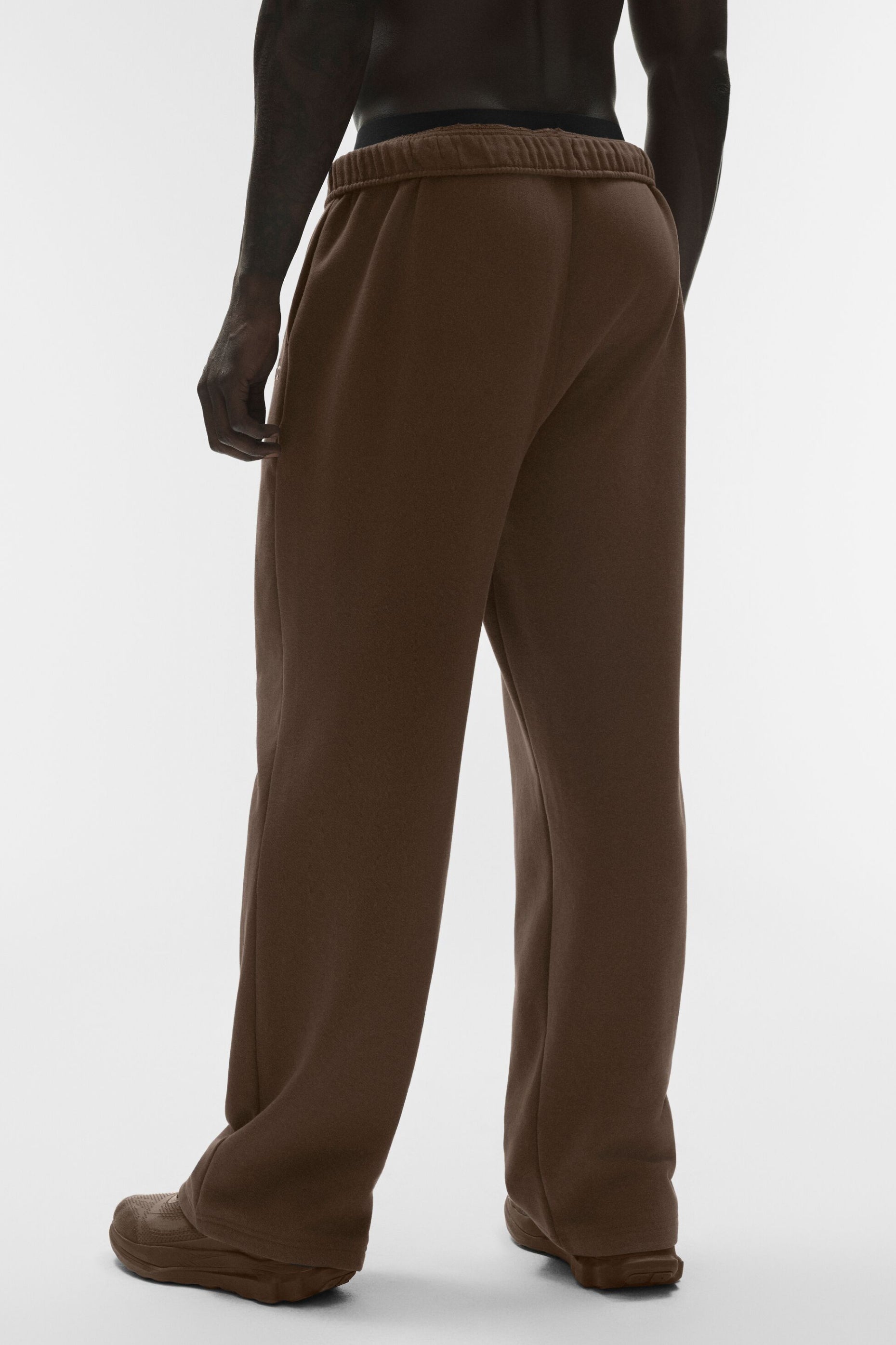 Accolade Straight Leg Sweatpant - Espresso Man