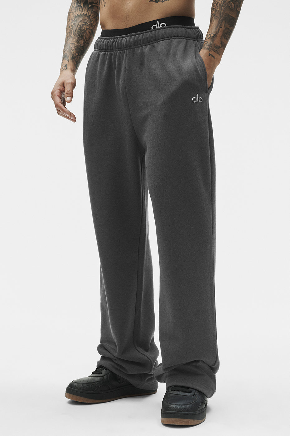 Accolade Straight Leg Sweatpant - Anthracite Man