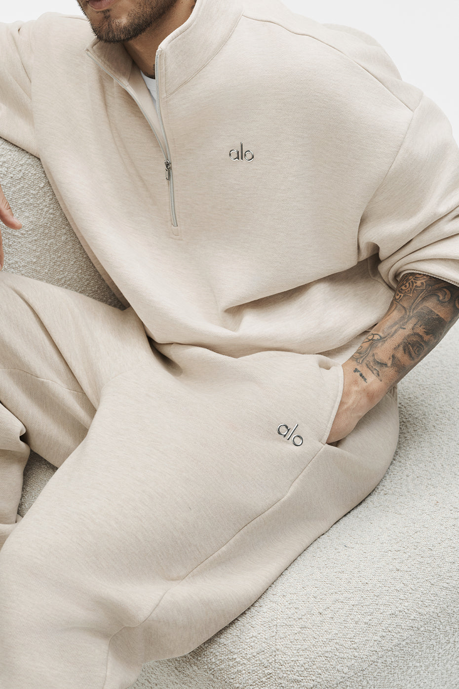 Accolade Straight Leg Sweatpant - Oatmeal Heather Man