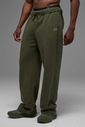 Accolade Straight Leg Sweatpant - Green Olive Man
