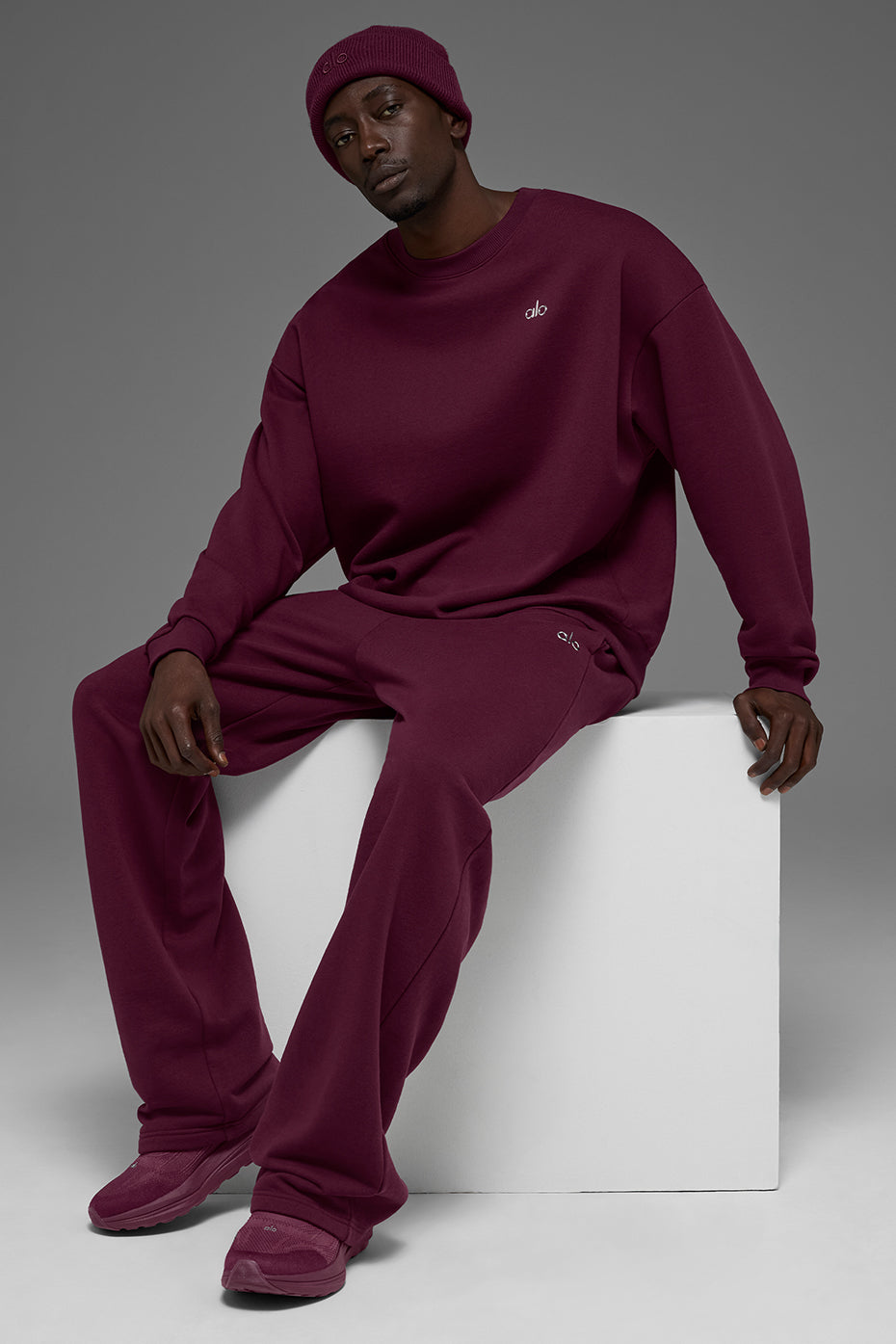 Accolade Straight Leg Sweatpant - Burgundy Man