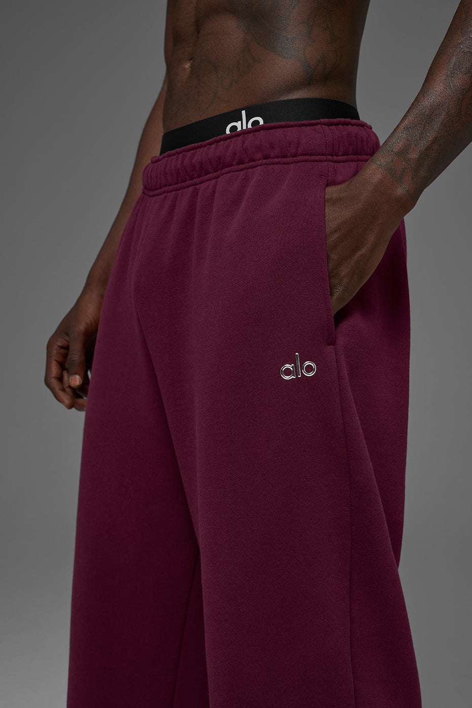 Accolade Straight Leg Sweatpant - Burgundy Man