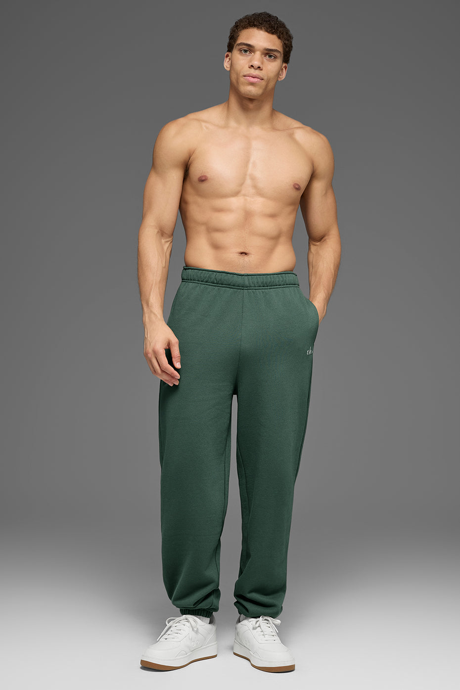 Accolade Sweatpant - Clover Green Man