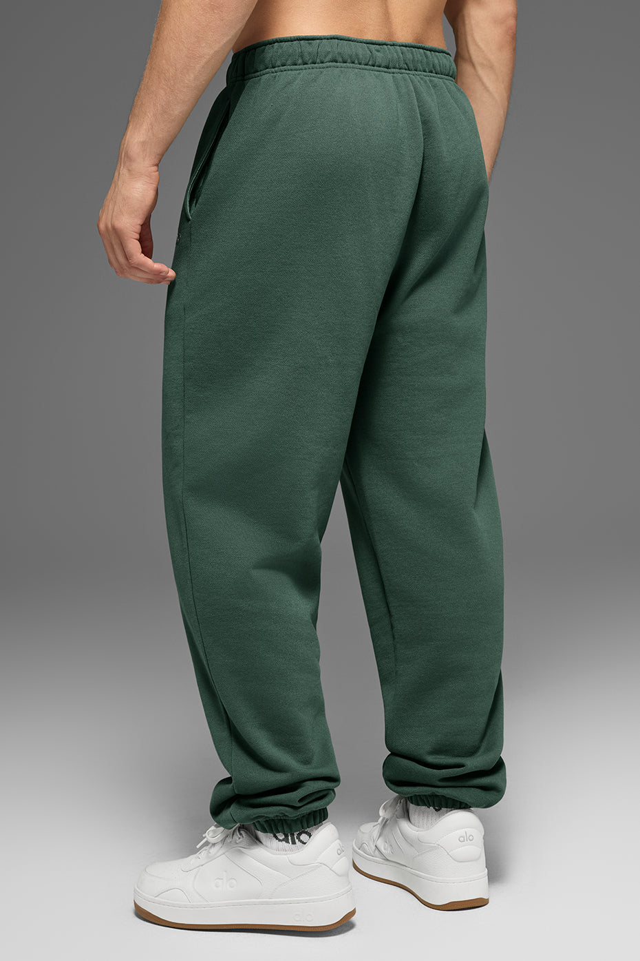 Accolade Sweatpant - Clover Green Man